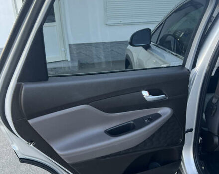 Серый Хендай Санта Фе, объемом двигателя 2.36 л и пробегом 244 тыс. км за 19400 $, фото 12 на Automoto.ua