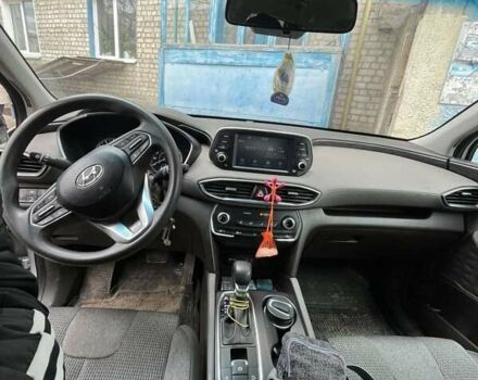 Серый Хендай Санта Фе, объемом двигателя 2.4 л и пробегом 123 тыс. км за 18000 $, фото 12 на Automoto.ua