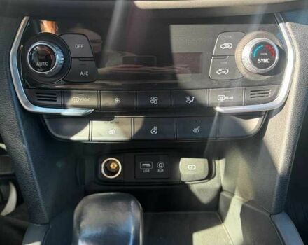 Серый Хендай Санта Фе, объемом двигателя 2.2 л и пробегом 91 тыс. км за 22000 $, фото 8 на Automoto.ua