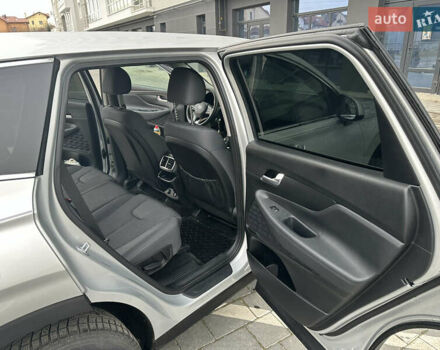 Серый Хендай Санта Фе, объемом двигателя 2.4 л и пробегом 98 тыс. км за 24000 $, фото 23 на Automoto.ua