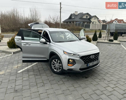 Серый Хендай Санта Фе, объемом двигателя 2.4 л и пробегом 98 тыс. км за 24000 $, фото 13 на Automoto.ua