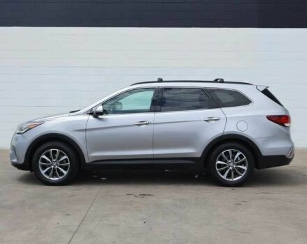 Серый Хендай Санта Фе, объемом двигателя 3.3 л и пробегом 39 тыс. км за 10000 $, фото 2 на Automoto.ua