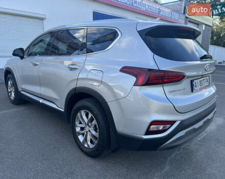 Серый Хендай Санта Фе, объемом двигателя 2.36 л и пробегом 244 тыс. км за 19400 $, фото 7 на Automoto.ua