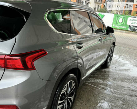 Серый Хендай Санта Фе, объемом двигателя 2 л и пробегом 138 тыс. км за 28900 $, фото 13 на Automoto.ua