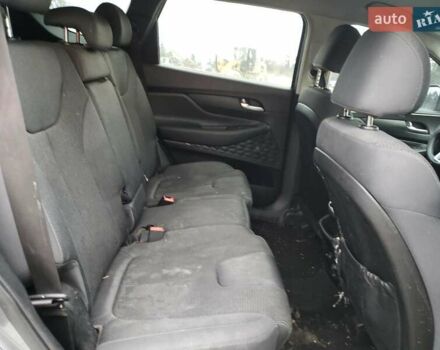 Серый Хендай Санта Фе, объемом двигателя 2.36 л и пробегом 260 тыс. км за 5500 $, фото 9 на Automoto.ua