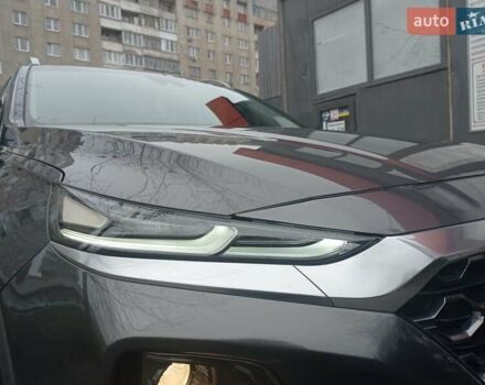 Серый Хендай Санта Фе, объемом двигателя 2 л и пробегом 130 тыс. км за 26700 $, фото 4 на Automoto.ua
