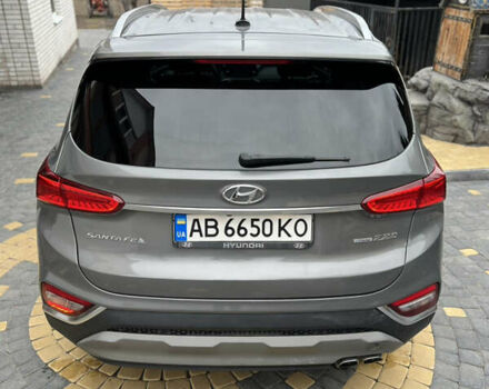 Серый Хендай Санта Фе, объемом двигателя 2.2 л и пробегом 95 тыс. км за 25999 $, фото 5 на Automoto.ua