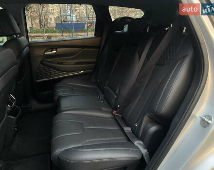 Серый Хендай Санта Фе, объемом двигателя 2.36 л и пробегом 21 тыс. км за 23900 $, фото 27 на Automoto.ua