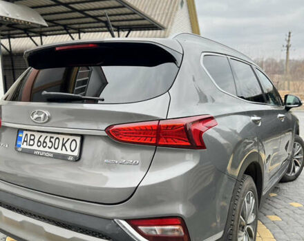 Серый Хендай Санта Фе, объемом двигателя 2.2 л и пробегом 95 тыс. км за 25999 $, фото 1 на Automoto.ua