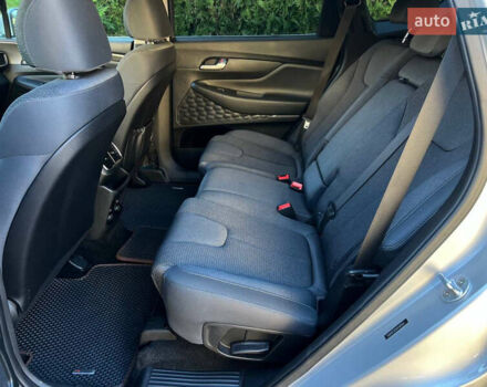 Серый Хендай Санта Фе, объемом двигателя 2.36 л и пробегом 126 тыс. км за 16900 $, фото 22 на Automoto.ua