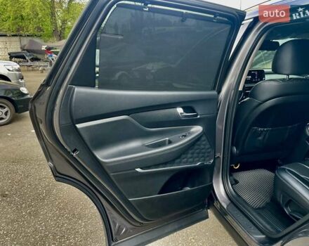 Серый Хендай Санта Фе, объемом двигателя 2 л и пробегом 141 тыс. км за 30500 $, фото 28 на Automoto.ua