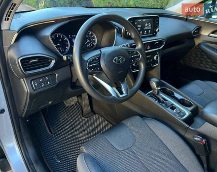 Серый Хендай Санта Фе, объемом двигателя 2.36 л и пробегом 126 тыс. км за 16900 $, фото 21 на Automoto.ua