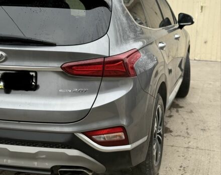 Серый Хендай Санта Фе, объемом двигателя 2 л и пробегом 146 тыс. км за 24000 $, фото 2 на Automoto.ua