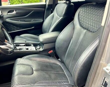 Серый Хендай Санта Фе, объемом двигателя 2.2 л и пробегом 95 тыс. км за 26950 $, фото 4 на Automoto.ua