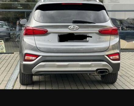 Серый Хендай Санта Фе, объемом двигателя 2 л и пробегом 146 тыс. км за 25000 $, фото 1 на Automoto.ua