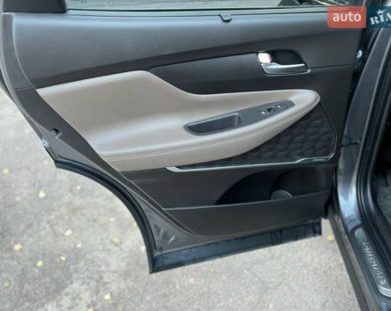 Сірий Хендай Санта Фе, об'ємом двигуна 2.2 л та пробігом 125 тис. км за 33500 $, фото 26 на Automoto.ua