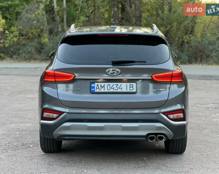 Сірий Хендай Санта Фе, об'ємом двигуна 2.2 л та пробігом 125 тис. км за 33500 $, фото 4 на Automoto.ua