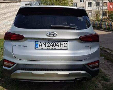 Серый Хендай Санта Фе, объемом двигателя 2.4 л и пробегом 123 тыс. км за 18000 $, фото 3 на Automoto.ua