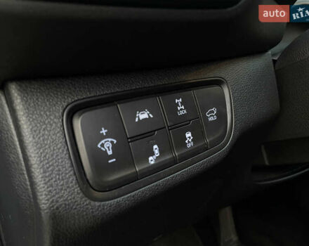 Серый Хендай Санта Фе, объемом двигателя 2.36 л и пробегом 21 тыс. км за 23900 $, фото 17 на Automoto.ua