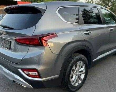 Серый Хендай Санта Фе, объемом двигателя 0 л и пробегом 138 тыс. км за 20000 $, фото 2 на Automoto.ua