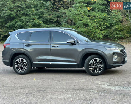Сірий Хендай Санта Фе, об'ємом двигуна 2.2 л та пробігом 125 тис. км за 33500 $, фото 2 на Automoto.ua