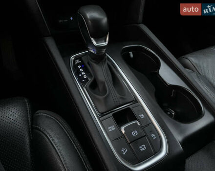 Серый Хендай Санта Фе, объемом двигателя 2.36 л и пробегом 21 тыс. км за 23900 $, фото 25 на Automoto.ua