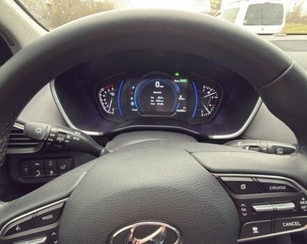 Серый Хендай Санта Фе, объемом двигателя 2 л и пробегом 146 тыс. км за 24000 $, фото 9 на Automoto.ua