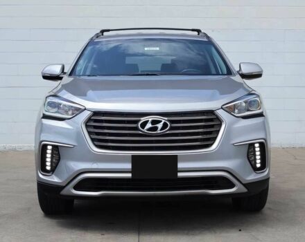 Серый Хендай Санта Фе, объемом двигателя 3.3 л и пробегом 39 тыс. км за 10000 $, фото 1 на Automoto.ua