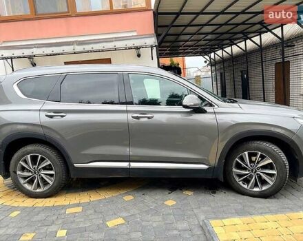 Серый Хендай Санта Фе, объемом двигателя 2.2 л и пробегом 95 тыс. км за 26950 $, фото 7 на Automoto.ua