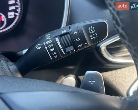 Серый Хендай Санта Фе, объемом двигателя 2.15 л и пробегом 113 тыс. км за 29700 $, фото 16 на Automoto.ua