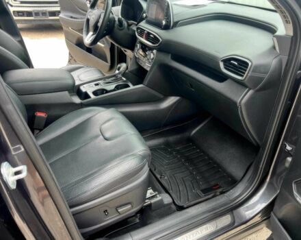 Сірий Хендай Санта Фе, об'ємом двигуна 2 л та пробігом 30 тис. км за 22200 $, фото 7 на Automoto.ua