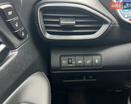 Сірий Хендай Санта Фе, об'ємом двигуна 2.15 л та пробігом 138 тис. км за 36500 $, фото 2 на Automoto.ua