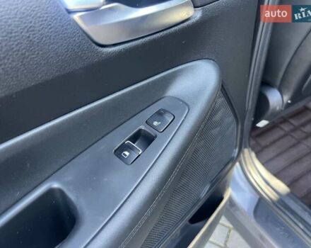 Серый Хендай Санта Фе, объемом двигателя 2.15 л и пробегом 113 тыс. км за 29700 $, фото 18 на Automoto.ua