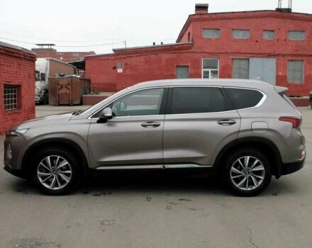 Серый Хендай Санта Фе, объемом двигателя 2.2 л и пробегом 110 тыс. км за 21700 $, фото 1 на Automoto.ua