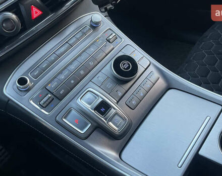 Хендай Санта Фе 2020 у Умани на Automoto.ua Сірий Хендай Санта Фе, об'ємом двигуна 2.15 л та пробігом 94 тис. км за 37700 $, фото 30 на Automoto.ua