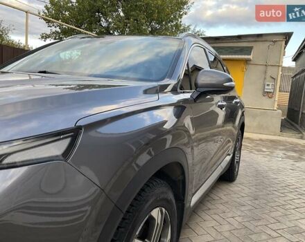 Серый Хендай Санта Фе, объемом двигателя 2.15 л и пробегом 82 тыс. км за 34300 $, фото 5 на Automoto.ua