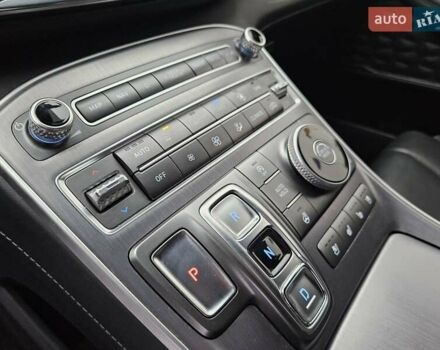 Сірий Хендай Санта Фе, об'ємом двигуна 2.15 л та пробігом 150 тис. км за 29900 $, фото 23 на Automoto.ua