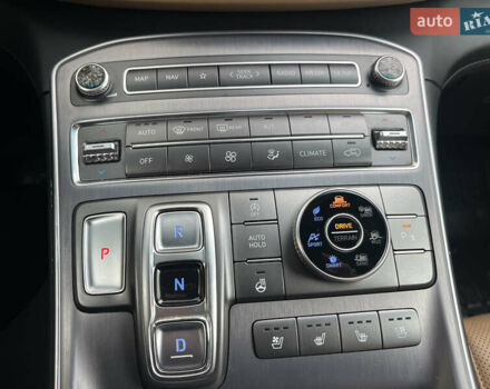 Серый Хендай Санта Фе, объемом двигателя 2.15 л и пробегом 71 тыс. км за 37777 $, фото 43 на Automoto.ua