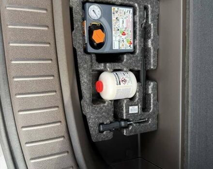 Серый Хендай Санта Фе, объемом двигателя 2.15 л и пробегом 114 тыс. км за 31800 $, фото 28 на Automoto.ua