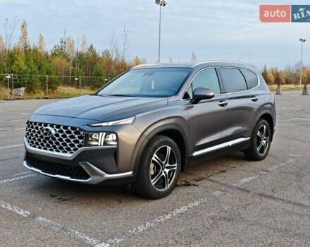 Серый Хендай Санта Фе, объемом двигателя 2 л и пробегом 36 тыс. км за 29500 $, фото 1 на Automoto.ua