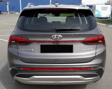 Серый Хендай Санта Фе, объемом двигателя 2.15 л и пробегом 7 тыс. км за 43500 $, фото 7 на Automoto.ua