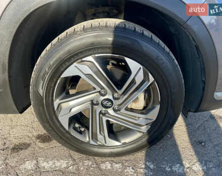 Серый Хендай Санта Фе, объемом двигателя 2.15 л и пробегом 169 тыс. км за 33950 $, фото 17 на Automoto.ua