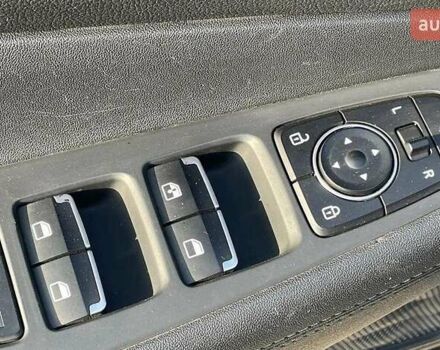 Серый Хендай Санта Фе, объемом двигателя 2.5 л и пробегом 30 тыс. км за 25000 $, фото 10 на Automoto.ua