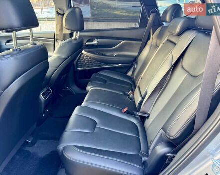 Серый Хендай Санта Фе, объемом двигателя 1.6 л и пробегом 51 тыс. км за 37900 $, фото 26 на Automoto.ua