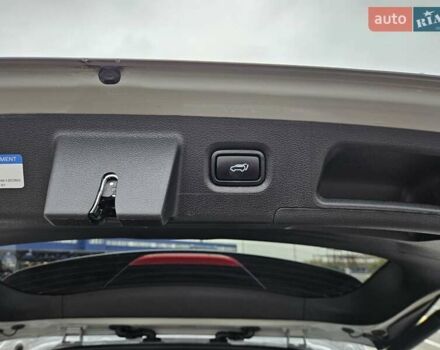 Серый Хендай Санта Фе, объемом двигателя 2.5 л и пробегом 68 тыс. км за 27800 $, фото 9 на Automoto.ua