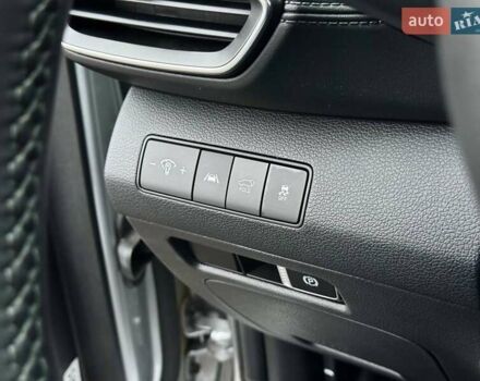 Серый Хендай Санта Фе, объемом двигателя 2.5 л и пробегом 68 тыс. км за 27800 $, фото 37 на Automoto.ua