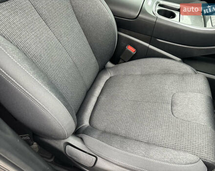 Серый Хендай Санта Фе, объемом двигателя 2.5 л и пробегом 17 тыс. км за 31500 $, фото 26 на Automoto.ua