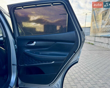 Серый Хендай Санта Фе, объемом двигателя 1.6 л и пробегом 51 тыс. км за 37900 $, фото 38 на Automoto.ua