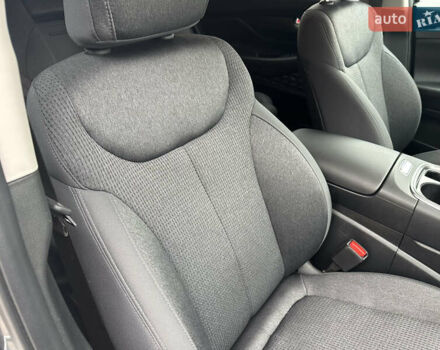 Серый Хендай Санта Фе, объемом двигателя 2.5 л и пробегом 17 тыс. км за 31500 $, фото 25 на Automoto.ua