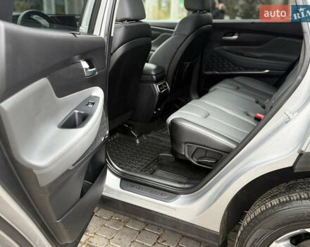 Серый Хендай Санта Фе, объемом двигателя 2.5 л и пробегом 63 тыс. км за 28900 $, фото 14 на Automoto.ua